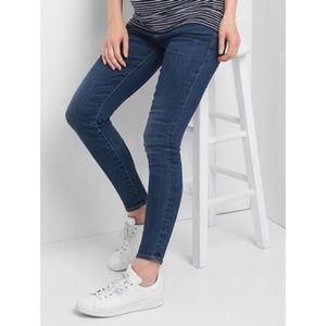 New Gap full panel maternity jeans